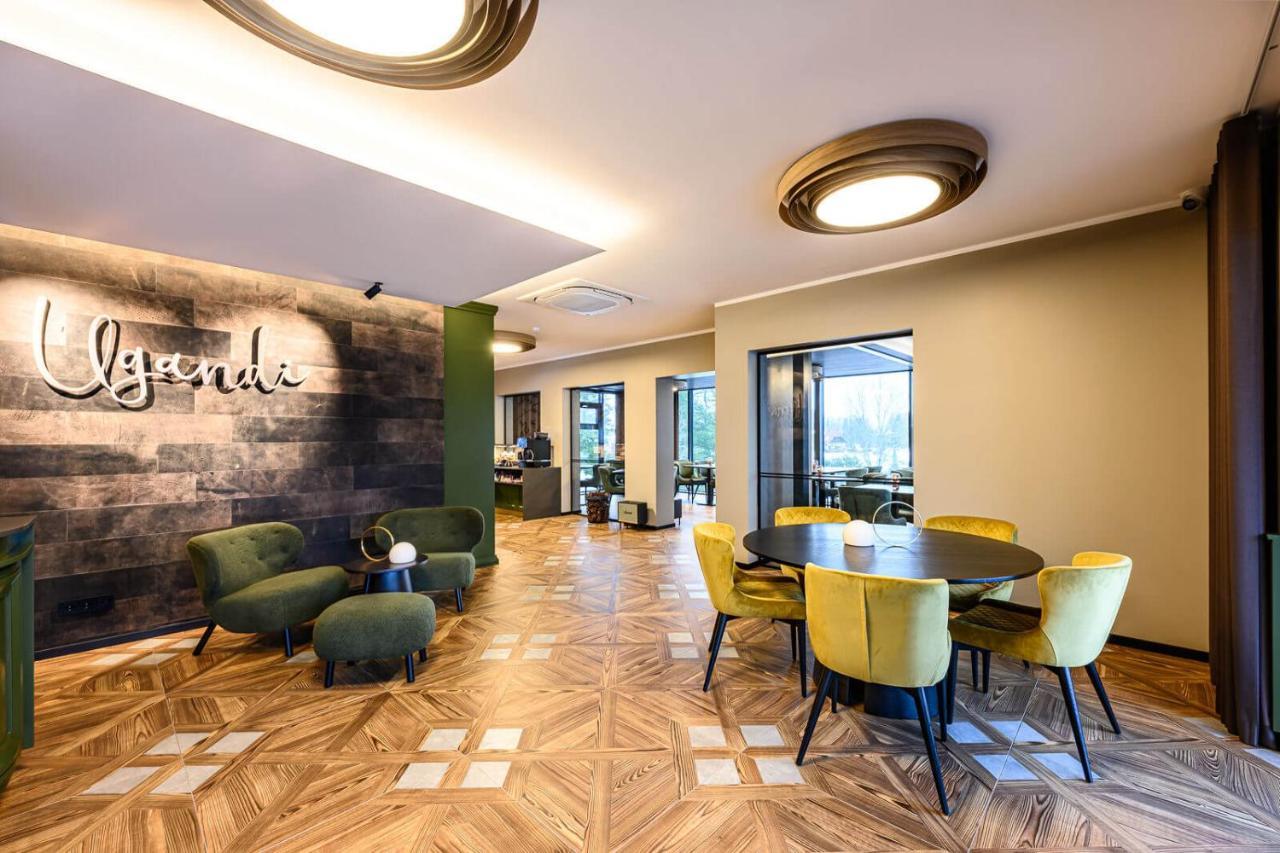Ugandi Hotel Отепя Экстерьер фото