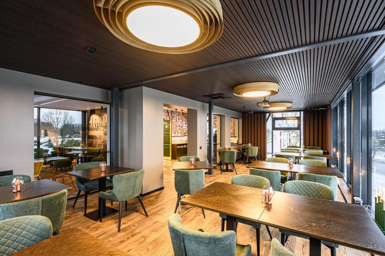 Ugandi Hotel Отепя Экстерьер фото