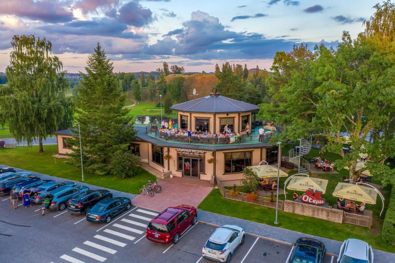 Ugandi Hotel Отепя Экстерьер фото