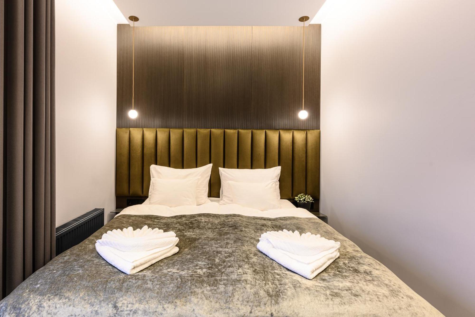 Ugandi Hotel Отепя Экстерьер фото