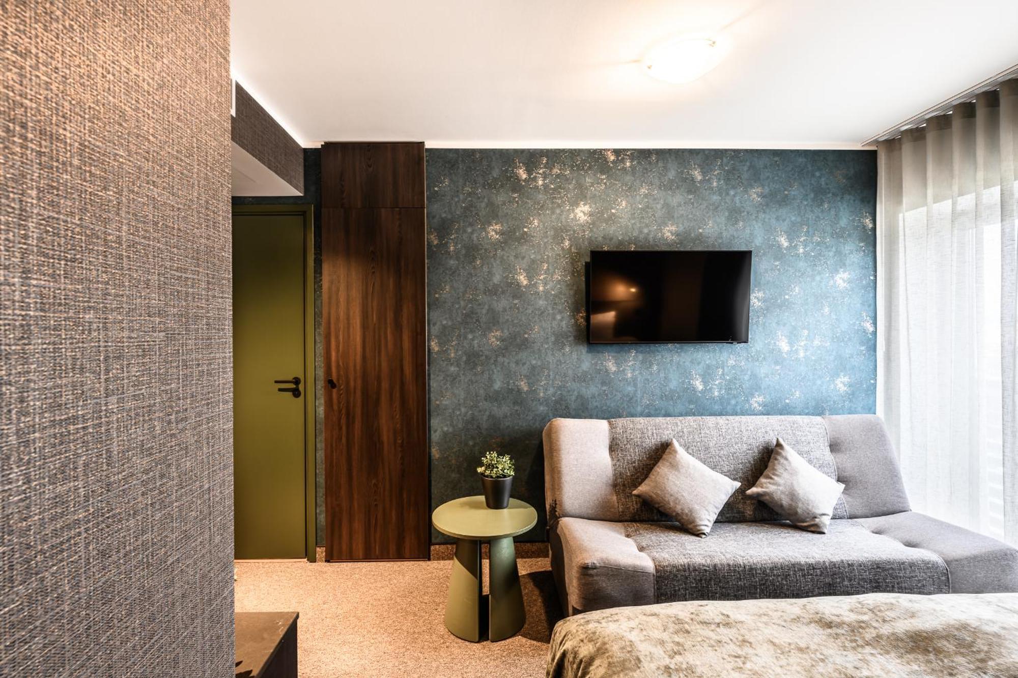 Ugandi Hotel Отепя Экстерьер фото